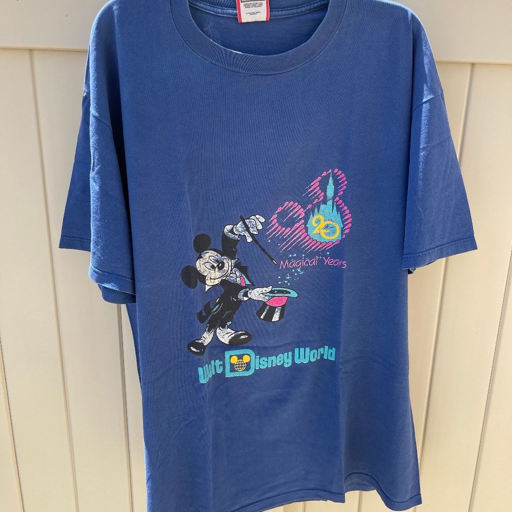 Vintage Walt Disney World T-shirt, Size XL